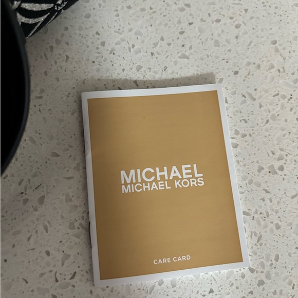 New! Michael Kors small crossbody duffle bag! Black/silver - Picture 8 of 8